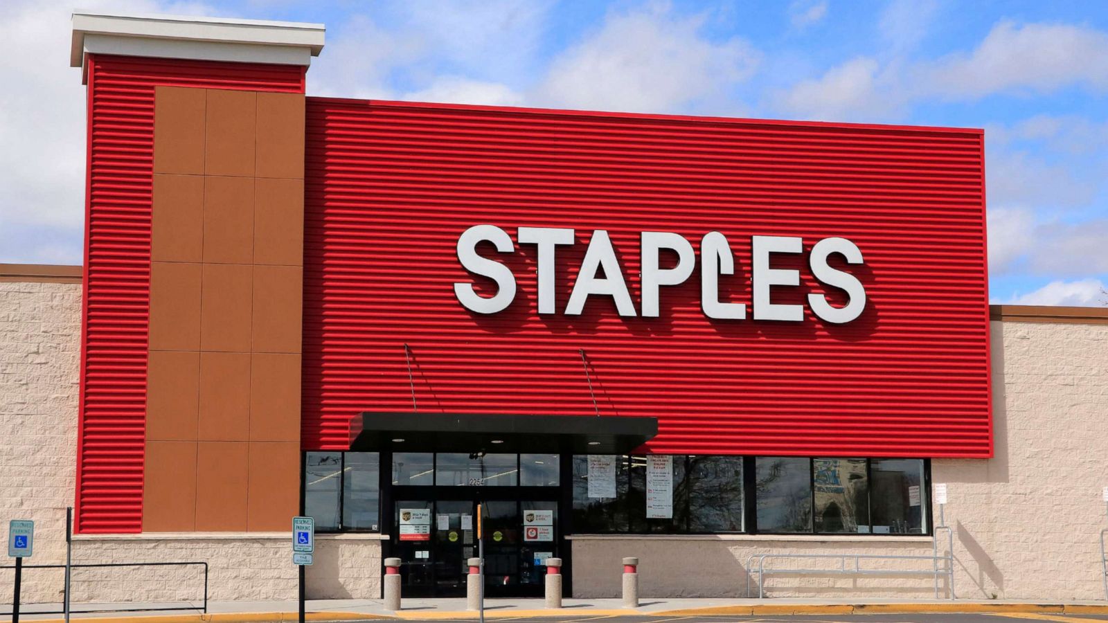 PHOTO: Staples office supply store in Idaho.