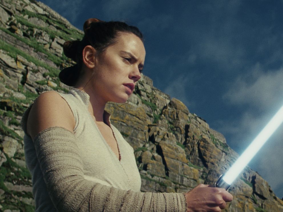 PHOTO: Daisy Ridley stars in Lucasfilms, Star Wars: The Last Jedi.