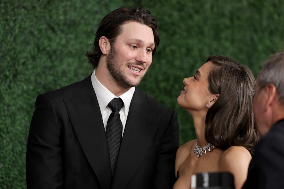 PHOTO: Josh Allen and Hailee Steinfeld attend the 14th Annual NFL Honors at Saenger Theatre, Feb. 6, 2025, in New Orleans.