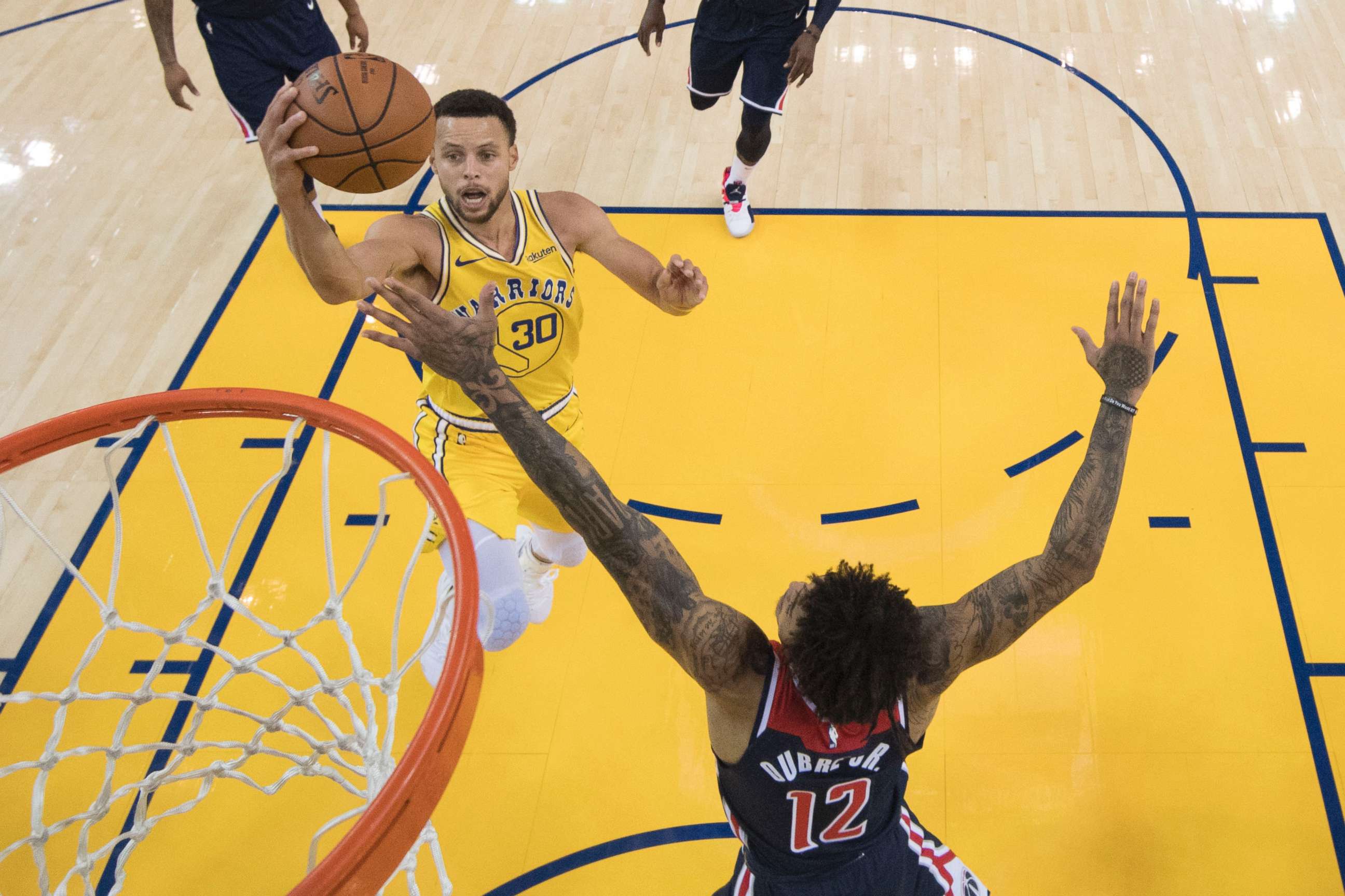 PHOTO: Golden State Warriors guard Stephen Curry (30) shoots during a game against the Washington Wizards, Oct. 24, 2018, Oakland, Calif.