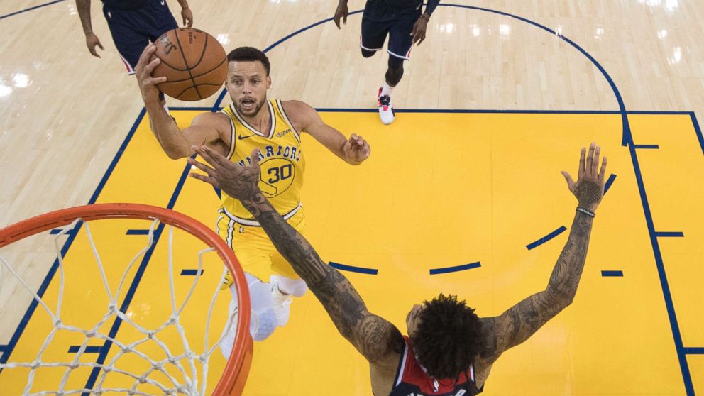 PHOTO: Golden State Warriors guard Stephen Curry (30) shoots during a game against the Washington Wizards, Oct. 24, 2018, Oakland, Calif.