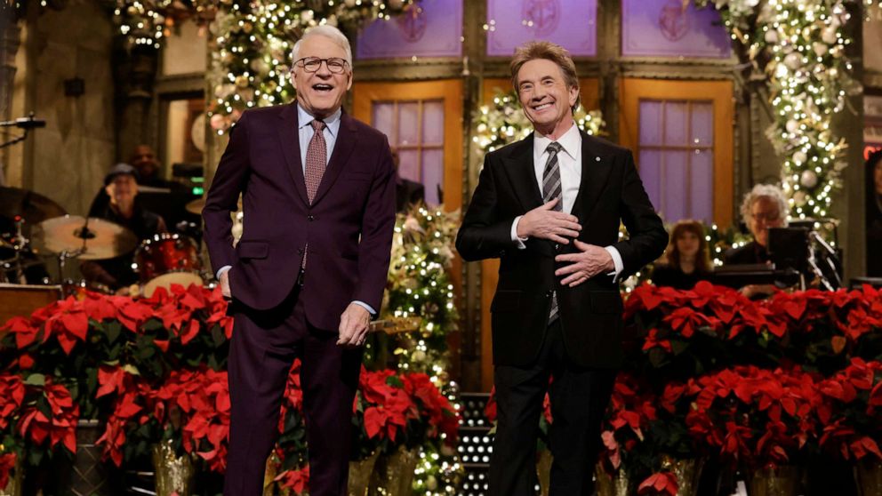 Steve Martin, Martin Short bring laughs in 'Father of the Bride' skit ...