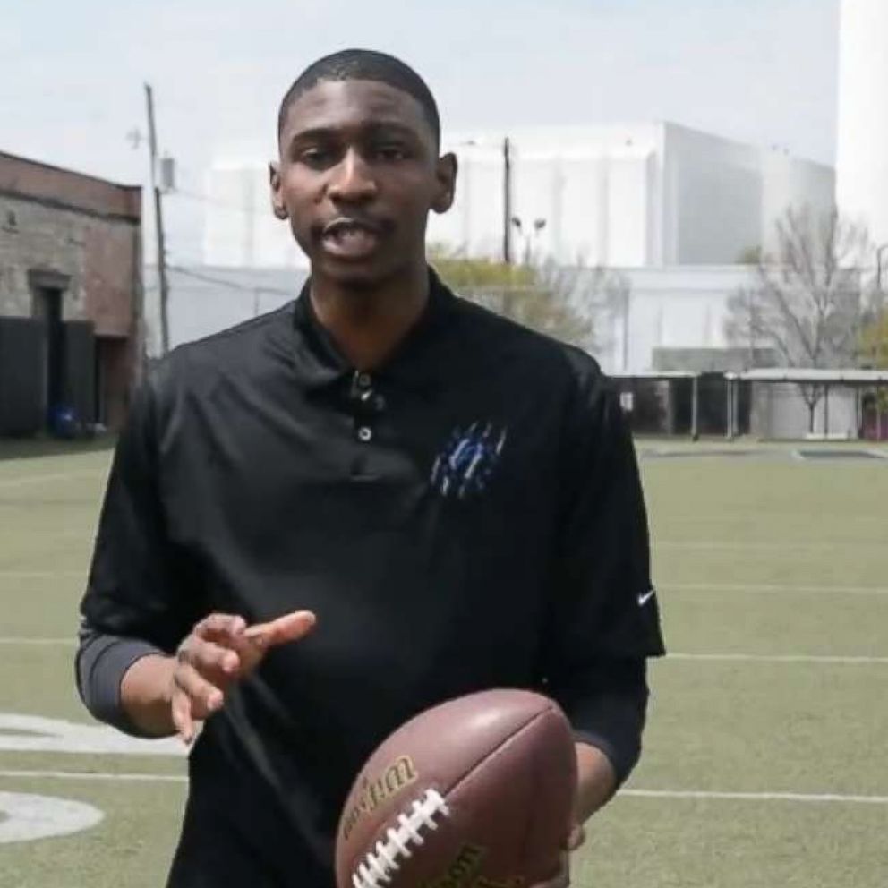 VIDEO: College student's sportscasting reel goes viral as he hopes to land his first job
