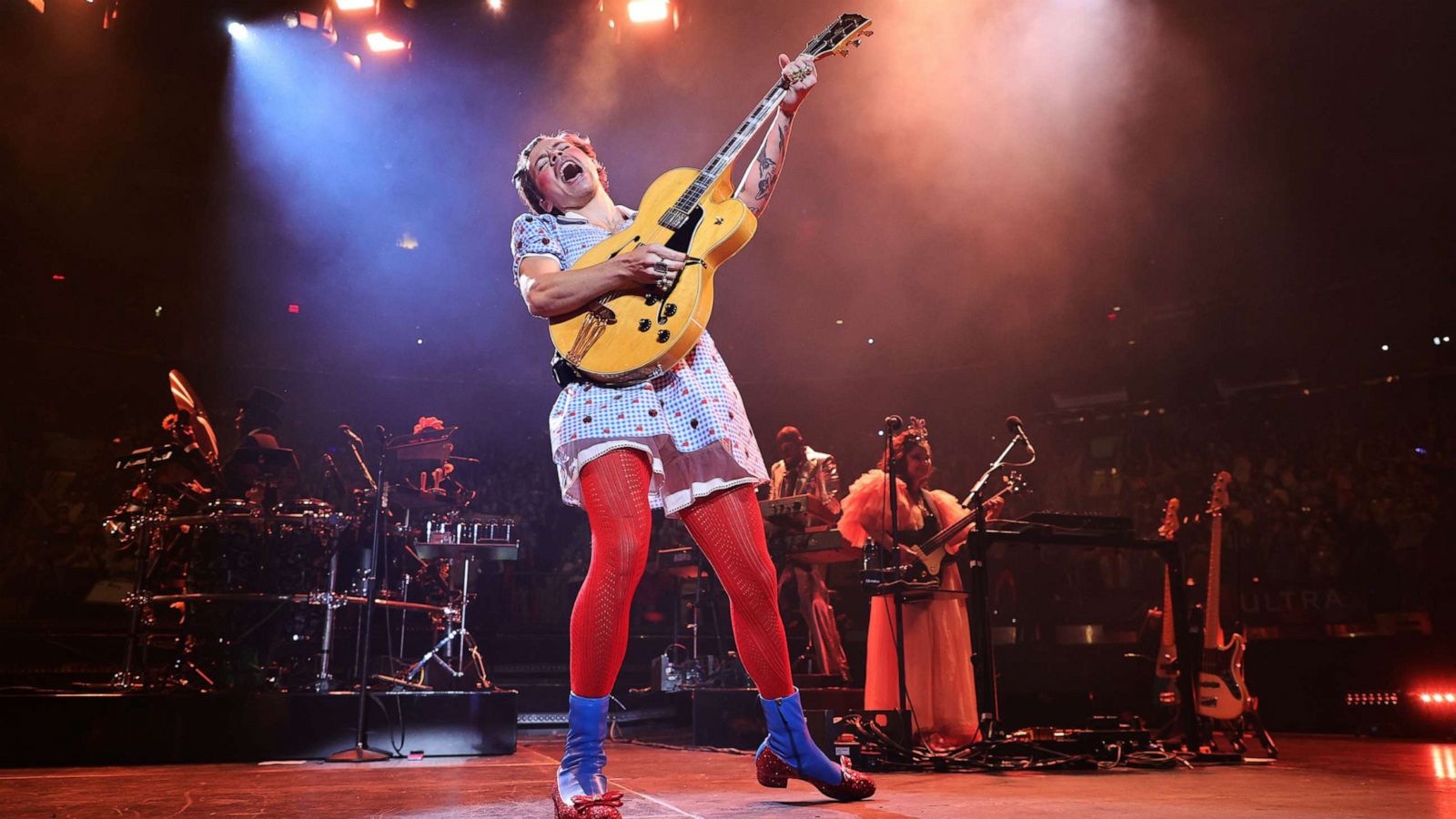 PHOTO: Harry Styles performs onstage in costume at Madison Square Garden, Oct. 30, 2021 in New York City.