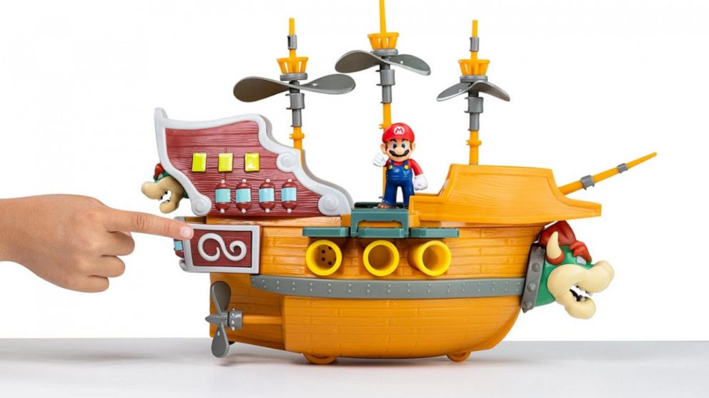 https://s.abcnews.com/images/GMA/super-mario-deluxe-bowsers-ship-playset-macys-ht-jc-211102_1635888038009_hpMain_16x9_992.jpg