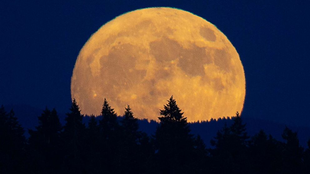 Where, when and how to see 2 supermoons this August