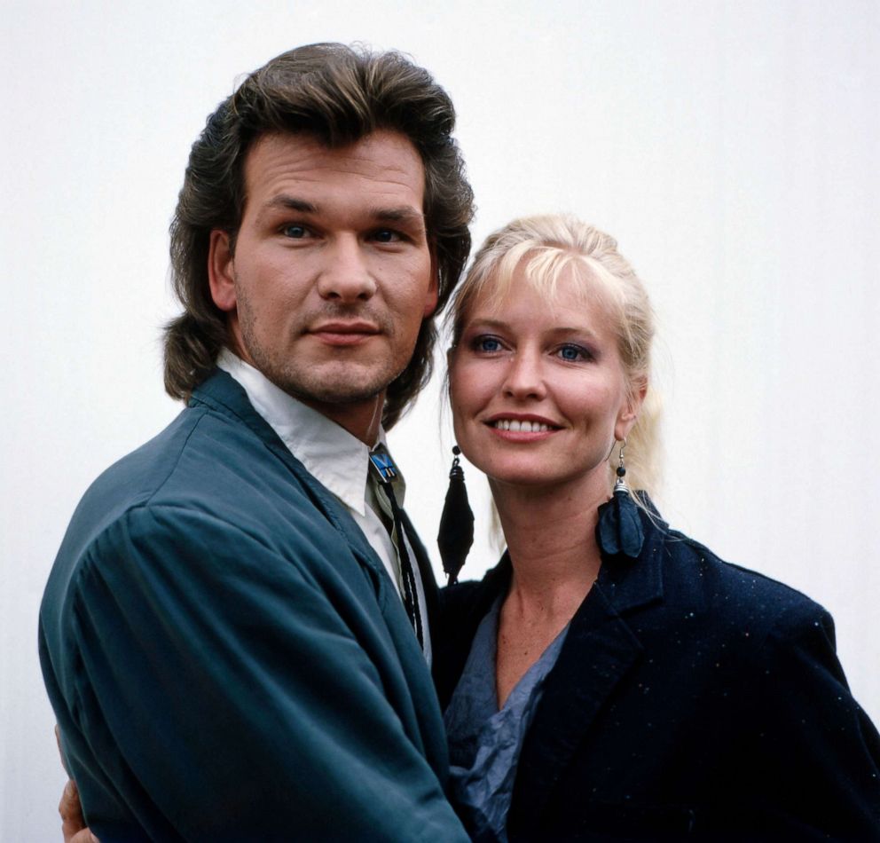 PHOTO: Patrick Swayze poses with his wife Lisa Niemi, circa 1980s.