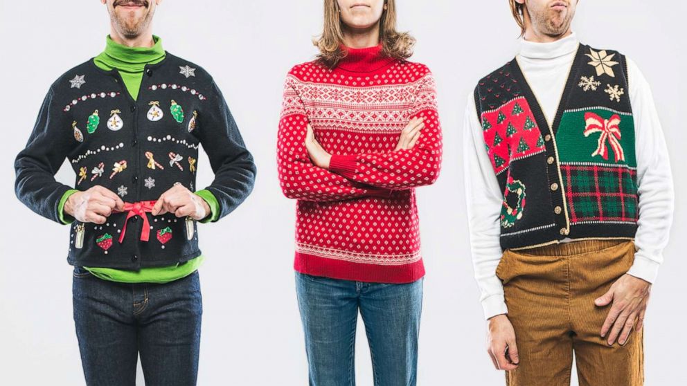 VIDEO: Airline offers priority boarding for ugly sweaters 