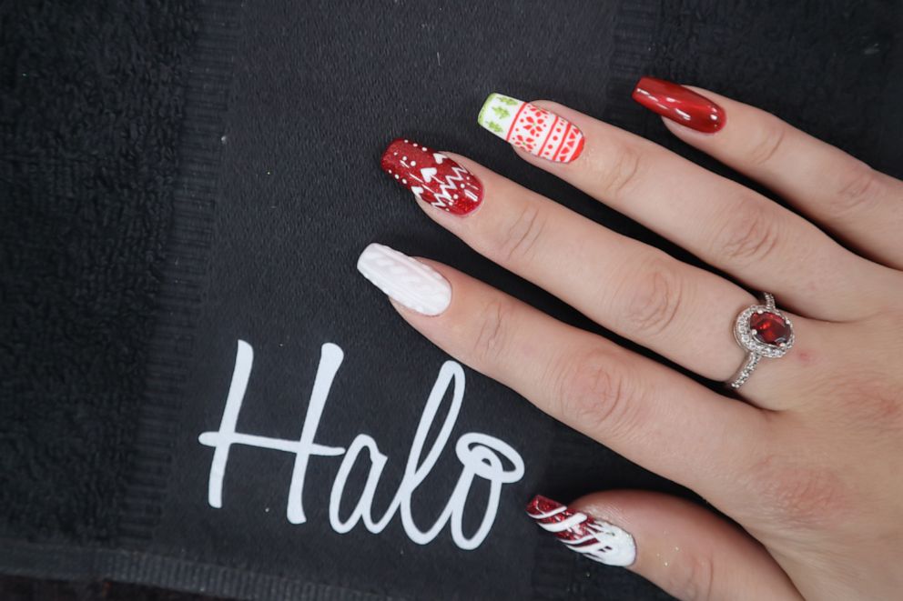 PHOTO: Kirsty Smitheman Brand Ambassador of Pure Nails gives us a step by step guide on how to create these festive Christmas sweater nails.