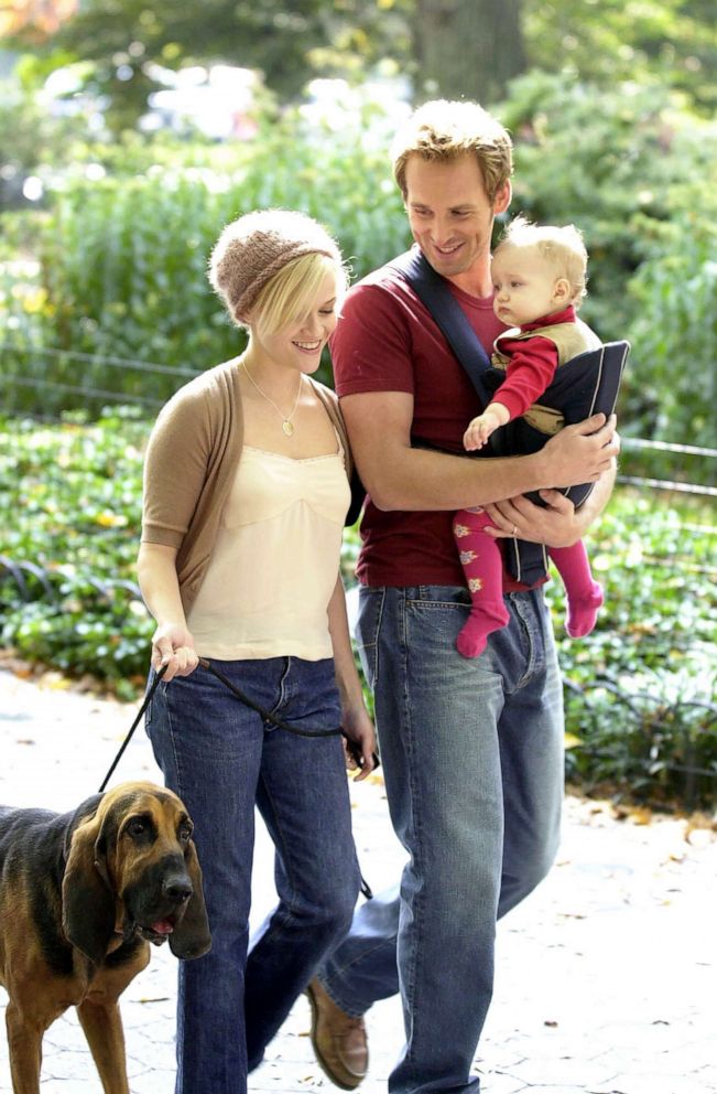 PHOTO: Reese Witherspoon  and Josh Lucas are pictured on the set of "Sweet Home Alabama."