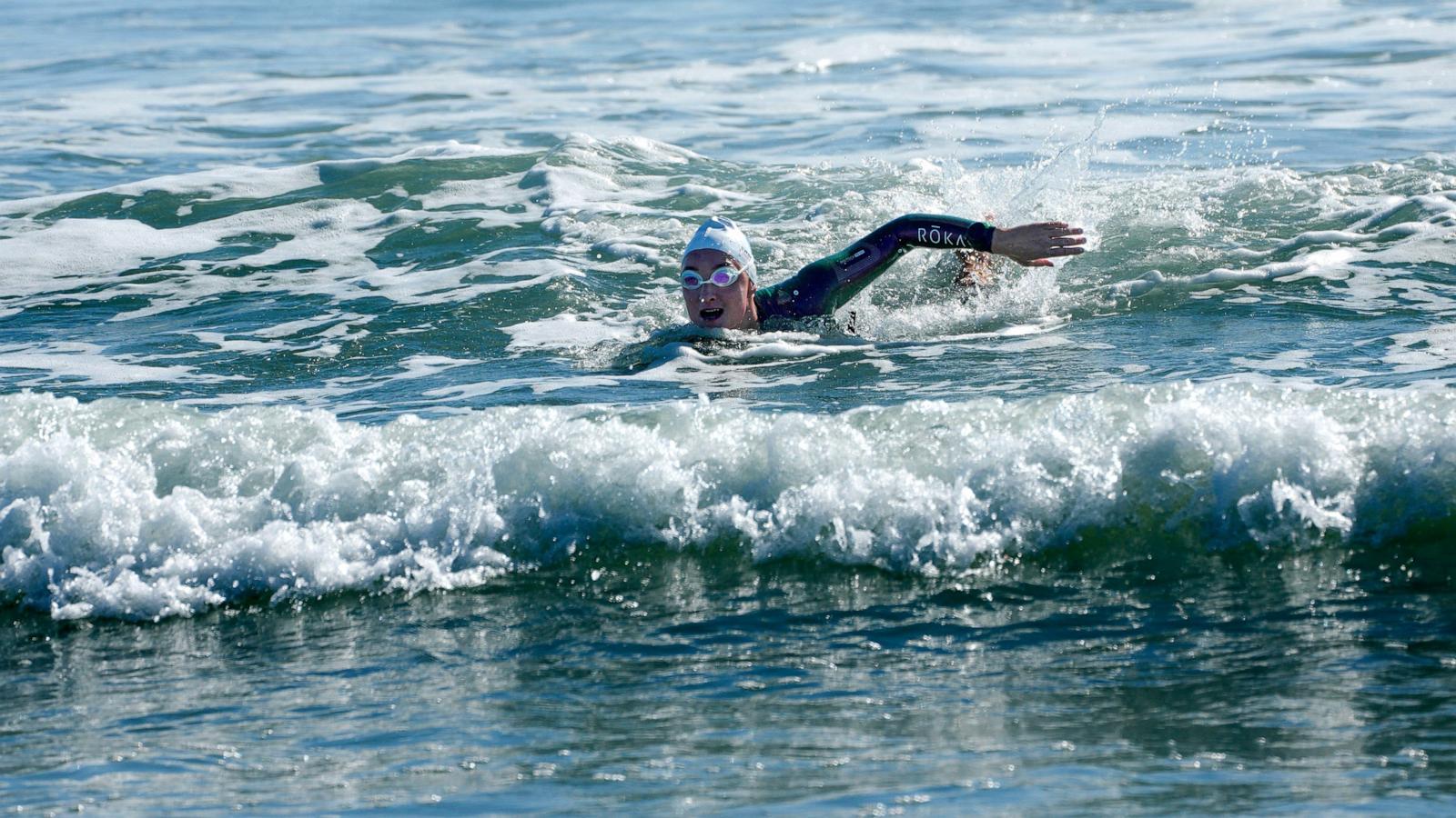PHOTO: Catherine Breed, 33 from Marin County, reaches the beach at Coronado on Oct. 19, 2026, in Coronado, Calif.