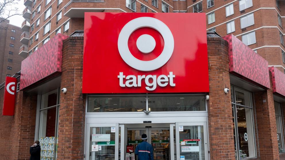 VIDEO: Target set to limit self-checkout to 10 items or less