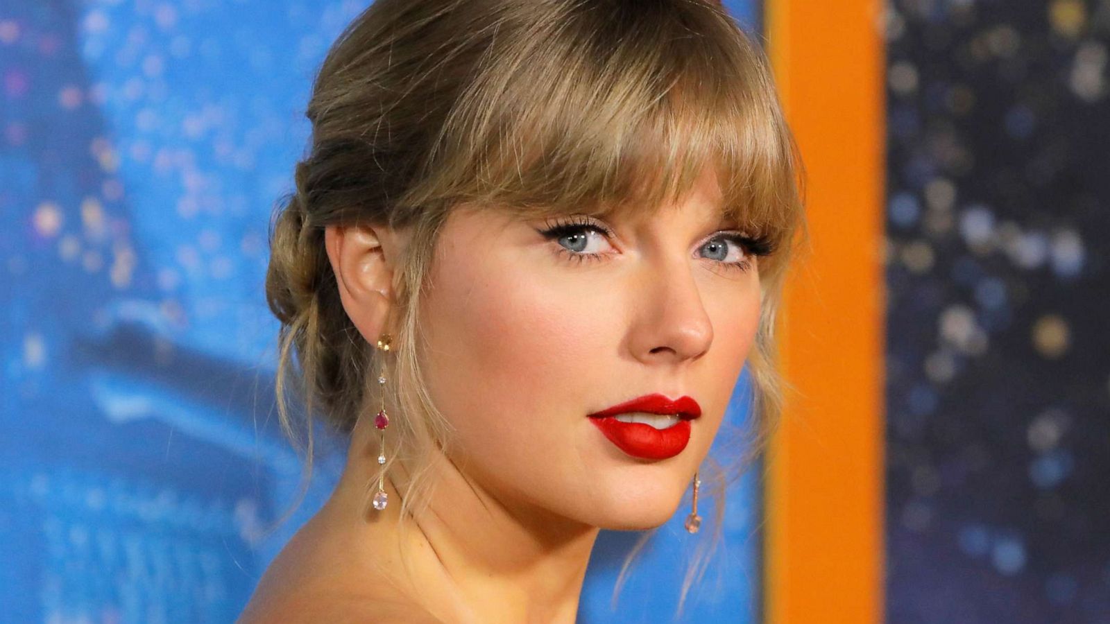 Taylor Swift arrives for the world premiere of the movie "Cats" in Manhattan, Dec. 16, 2019.