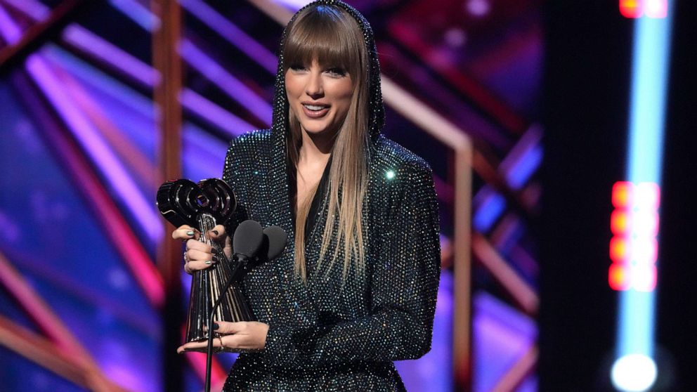 PHOTO: Taylor Swift accepts the iHeartRadio Innovator Award onstage during the 2023 iHeartRadio Music Awards at Dolby Theatre, March 27, 2023, in Hollywood, Calif.