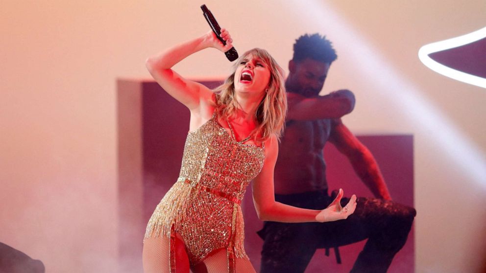 Taylor Swift versus Ticketmaster: the latest on the tour that may break up  a giant - The Verge