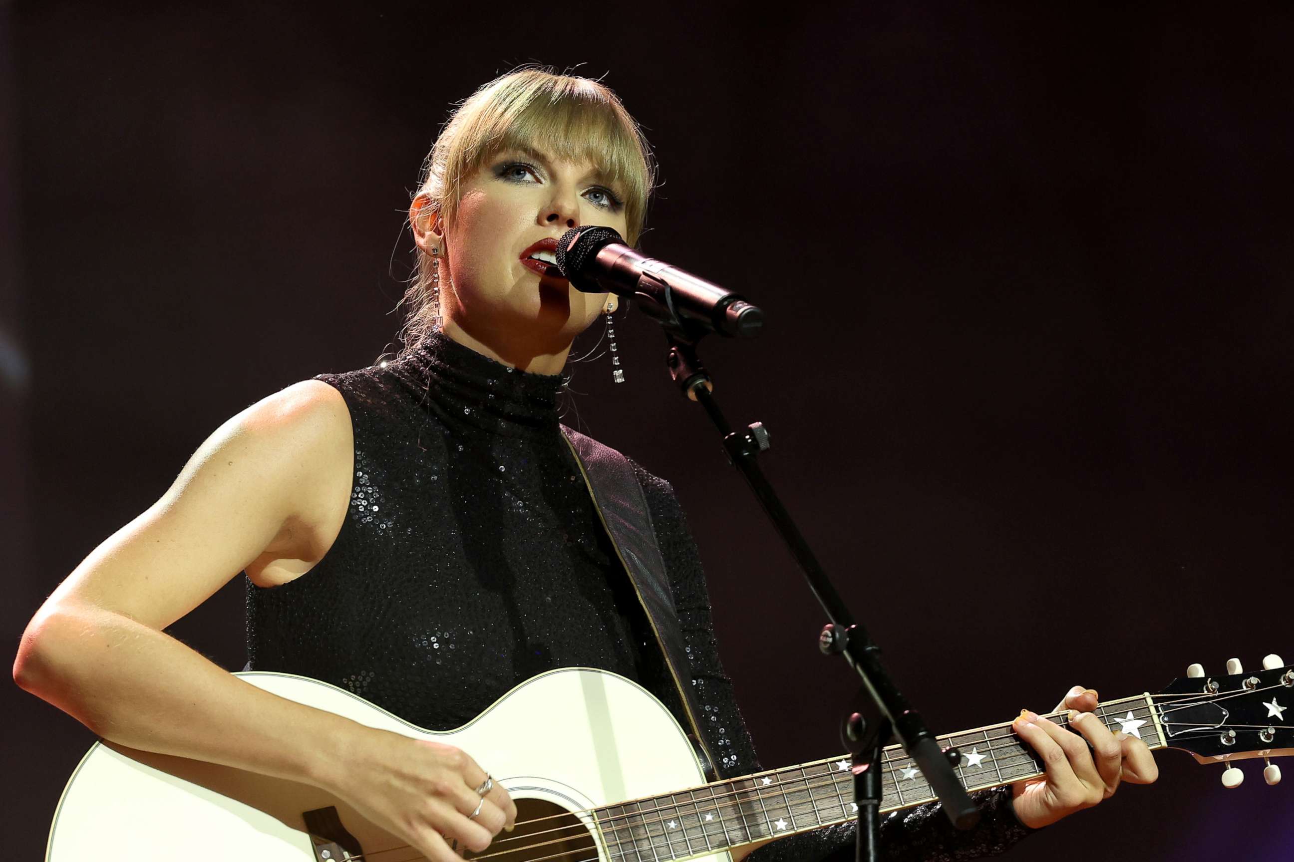 Taylor Swift's Eras Tour Surprise Songs List – Billboard