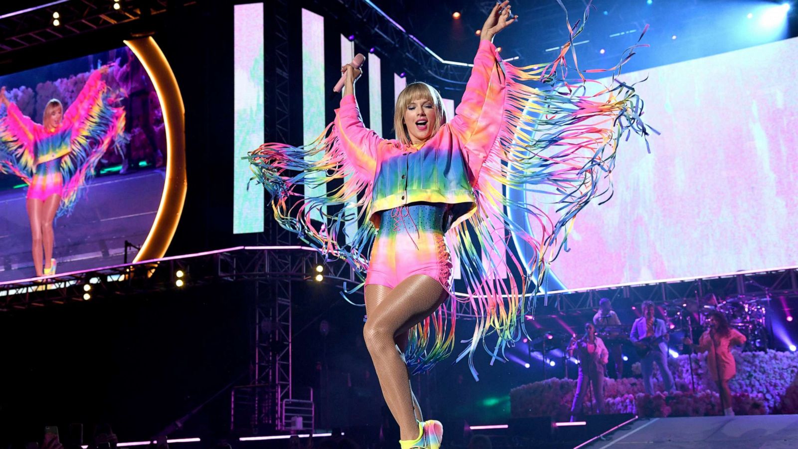 PHOTO: Taylor Swift performs onstage at 2019 iHeartRadio Wango Tango at Dignity Health Sports Park, June 1, 2019, in Carson, Calif.