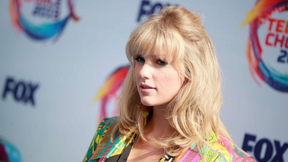 taylor-swift-drops-new-single-lover-1-week-before-album-release