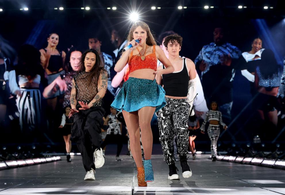 PHOTO: Taylor Swift performs onstage during "Taylor Swift | The Eras Tour" at Wembley Stadium on June 21, 2024 in London.