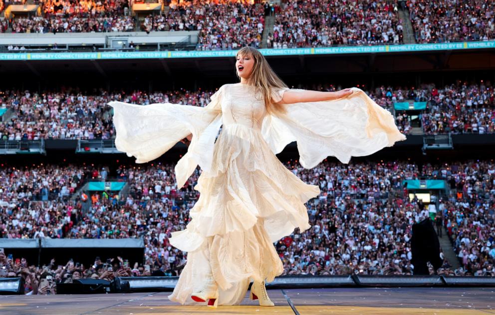 PHOTO: Taylor Swift performs on stage during "Taylor Swift | The Eras Tour" at Wembley Stadium on June 22, 2024 in London.