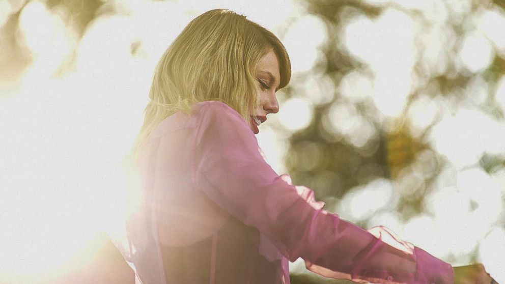 PHOTO: Taylor Swift performs on "Good Morning America," Aug. 22, 2019.