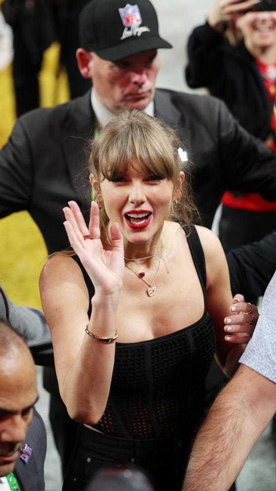 VIDEO: Taylor Swift posts TikTok accidentally taking her parents clubbing with Travis Kelce