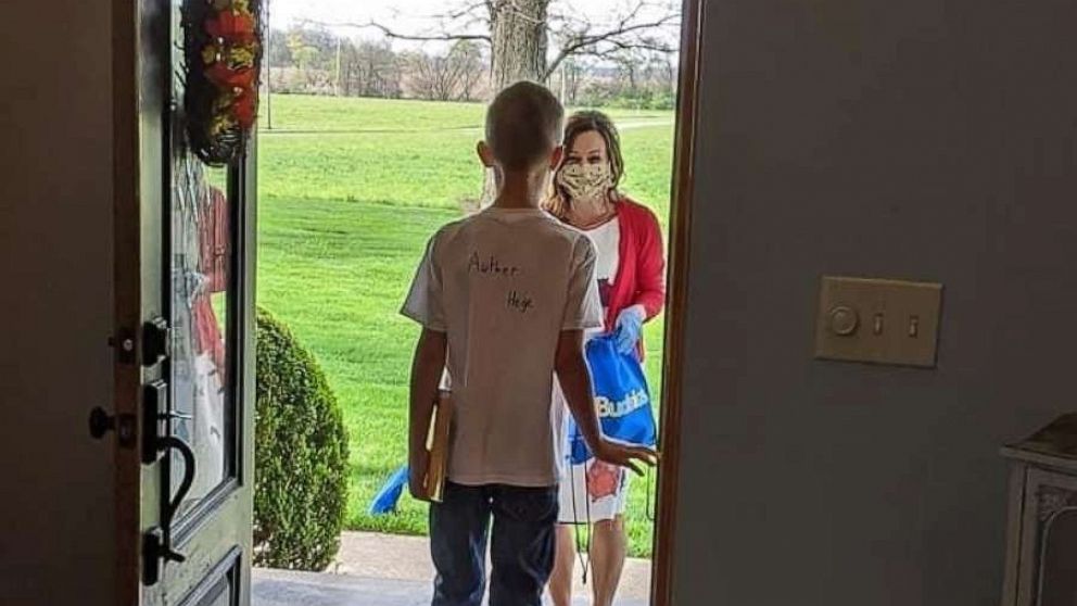 PHOTO: Shannon Anderson, of Rensselaer, Indiana, is known for her exciting end-of-year project where her third graders get to write, edit and illustrate their very own books. She recently went door-to-door to celebrate the projects with her students.