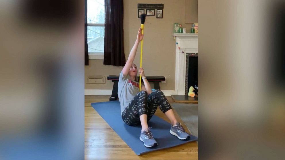 Gym teacher keeps students active with daily fitness challenges - Good ...
