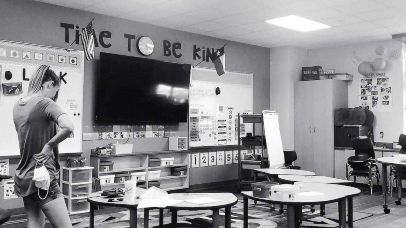 PHOTO: Pre-K teacher Ally Seago was moved to tears as she packed up her classroom after in-class instruction was suspended for the remainder of the school year amid COVID-19.