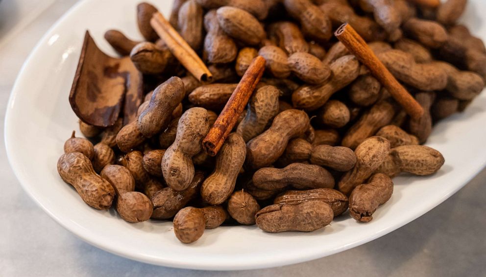 PHOTO: A bowl of tea-infused boiled peanuts.