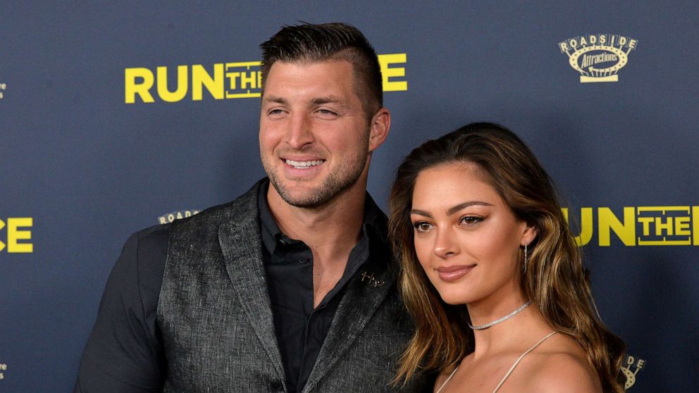 VIDEO: Former NFL quarterback Tim Tebow ties the knot