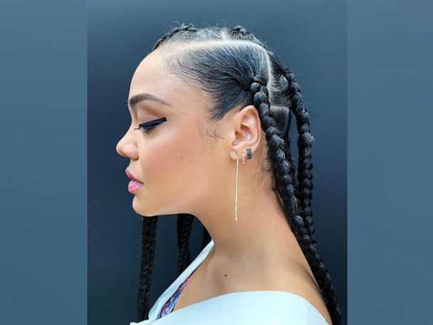 Featured image of post Small Box Knotless Braids Styles With Color / Want to discover art related to knotless?