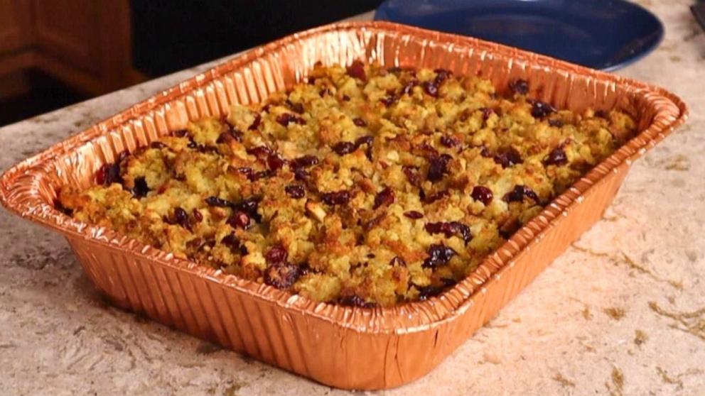 PHOTO: A Thanksgiving casserole made with mashed potatoes, turkey gravy, green beans, turkey, stuffing and dried cranberries from Dollar Tree.