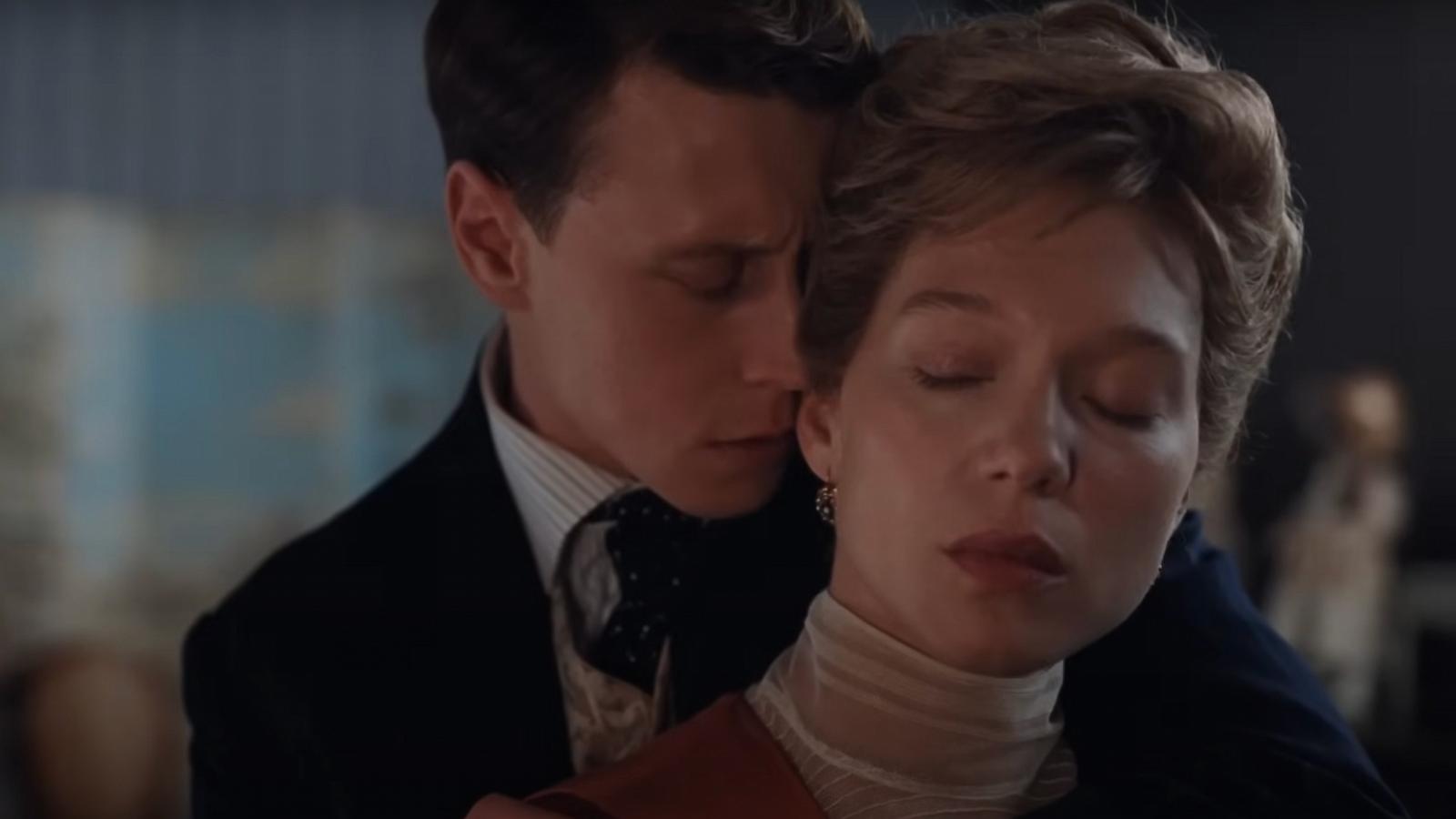 PHOTO: Léa Seydoux and George MacKay star in "The Beast" movie.