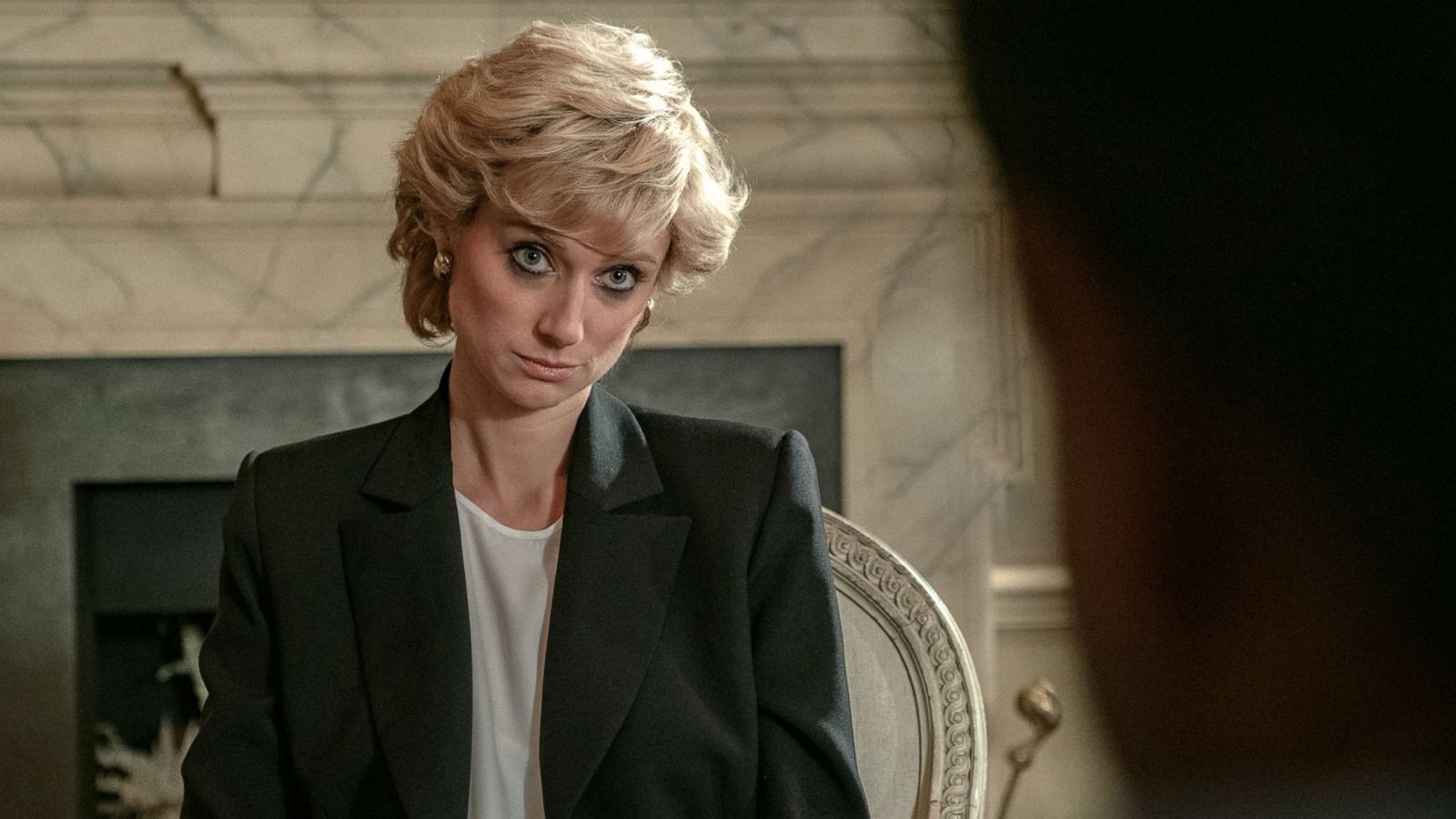 PHOTO: Elizabeth Debicki, as Princess Diana, is interviewed by Andrew Morton, played by Andrew Steele, in a scene from "The Crown."