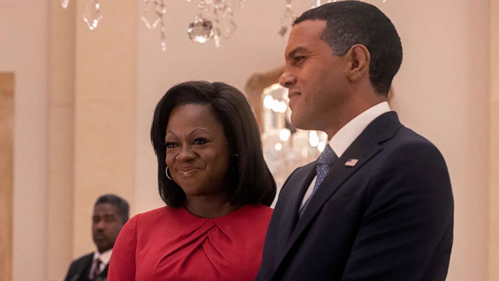 PHOTO: Viola Davis as Michelle Obama and O-T Fagbenle as Barack Obama in Showtime's "The First Lady."
