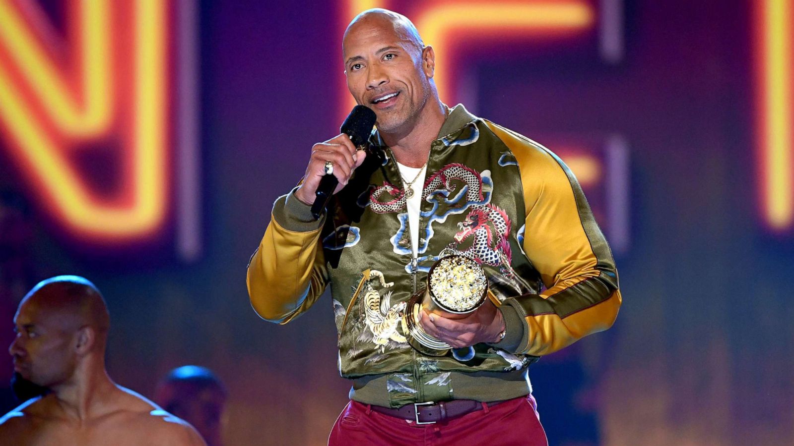 Queen classic causes Dwayne Johnson to rock out at MTV awards