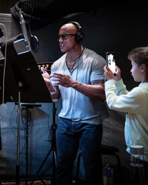 Dwayne Johnson wraps up work on 'Moana 2': See sweet photos with his  daughter - Good Morning America