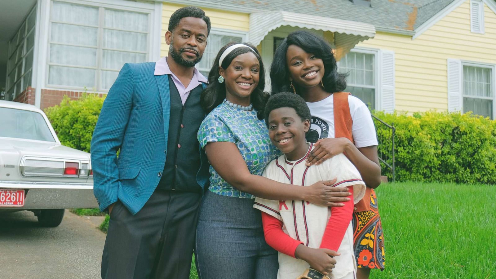 PHOTO: Dule Hill, Saycon Sengbloh, Laura Kariuki and Elisha Williams star in ABC's, "The Wonder Years."