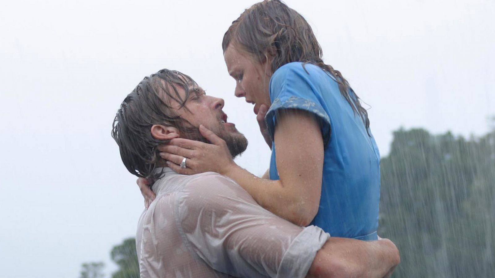 PHOTO: Ryan Gosling and Rachel McAdams in a scene from the 2004 movie, "The Notebook."