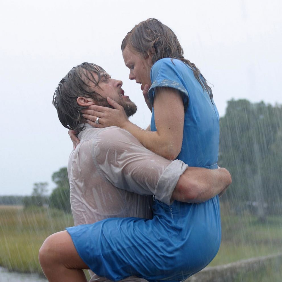 VIDEO: "The Notebook" turns 15 and we're still obsessed! 