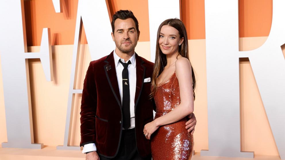 PHOTO: Justin Theroux and Nicole Brydon Bloom attend the 2025 Vanity Fair Oscar Party hosted by Radhika Jones at Wallis Annenberg Center for the Performing Arts on March 02, 2025 in Beverly Hills, California.