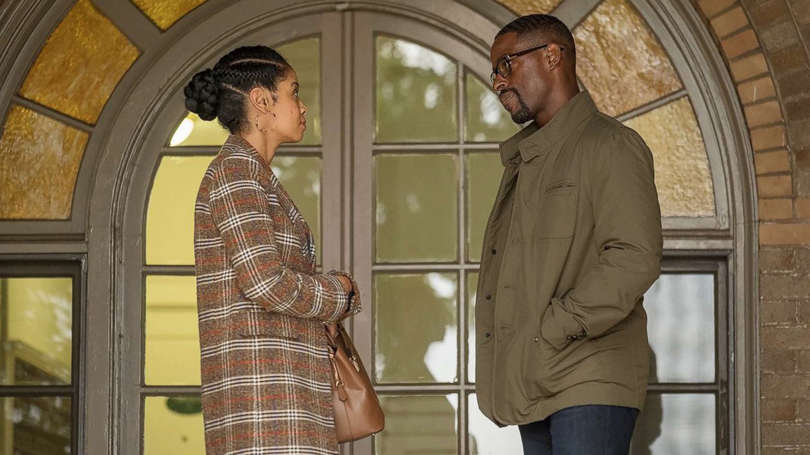 PHOTO: Susan Kelechi Watson and Sterling K. Brown appear on "This Is Us."