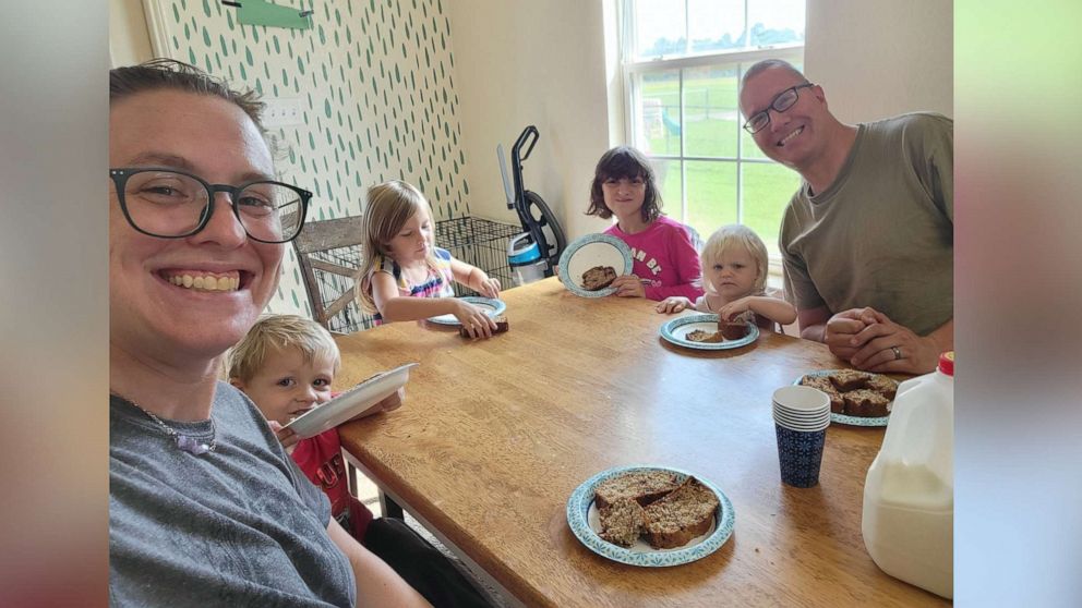 PHOTO: Brianna James with her husband Craig and their four kids in an undated family photo. 