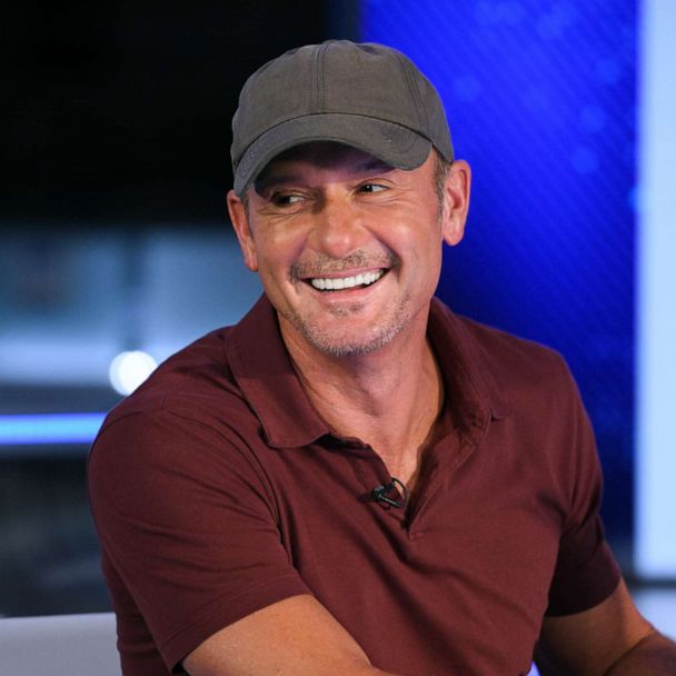 Tim McGraw shares hilarious reaction to daughter's kissing scene