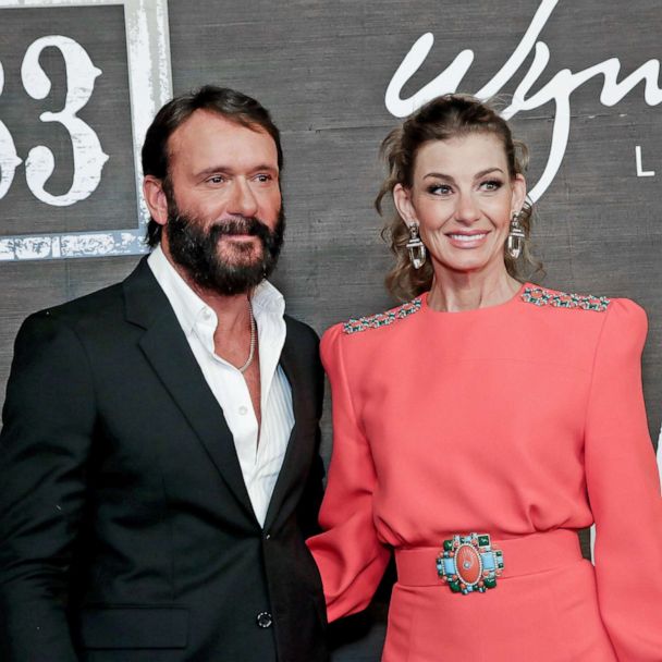 Faith Hill & Tim McGraw Look Great At '1883' Premiere — Pics – Hollywood  Life