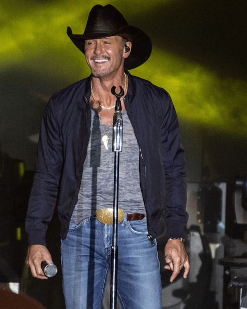 Tim McGraw Opens Up About Being a Dad to Three Daughters - ABC News