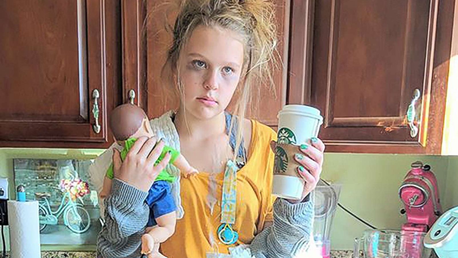 PHOTO: Jillian, 13, of New Mexico, poses as a "tired mom" for Halloween.