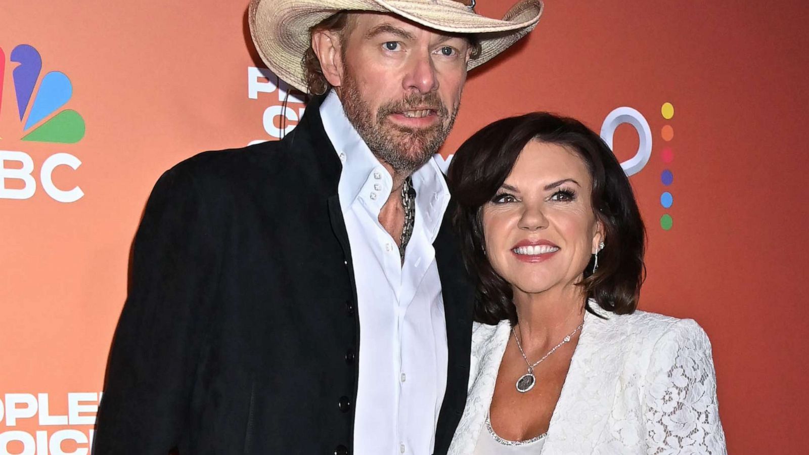 Fans mourn as country singer Toby Keith dies at 62 after battle with stomach cancer