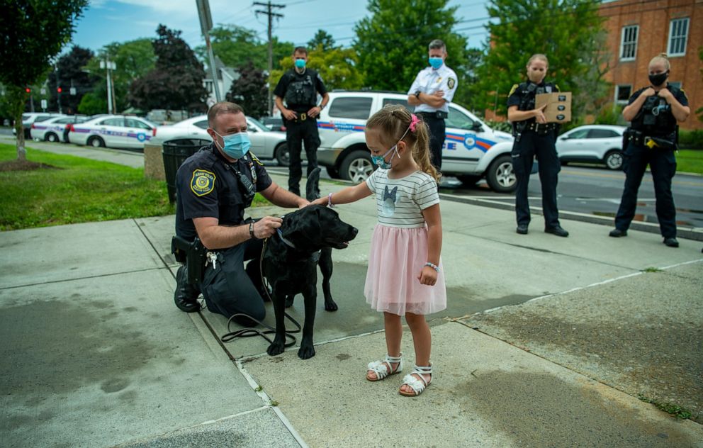 PHOTO: Mia Villa has whipped up over 1,000 cookies and delivers them to hospital staff, supermarket employees, veterinarians and fire and police departments in New York. In this photo, Mia delivers cookies to the Albany Police Department.